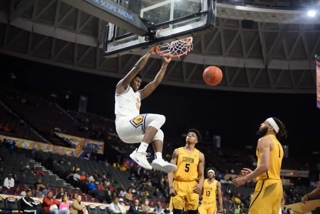 Has Anyone Ever Dunked Above a 10-Foot Rim