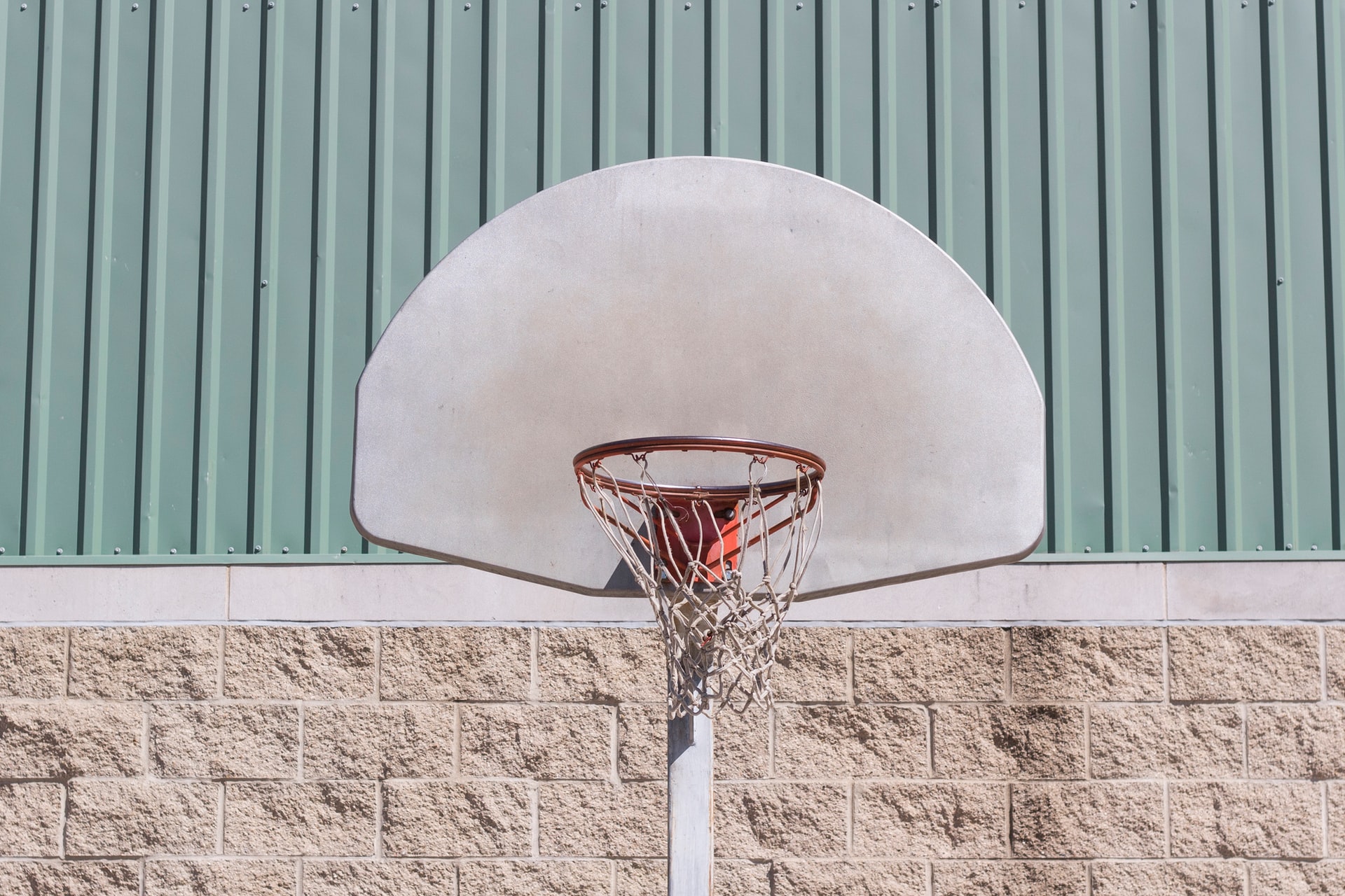How to Install a Ground Basketball Hoop Hoops Addict