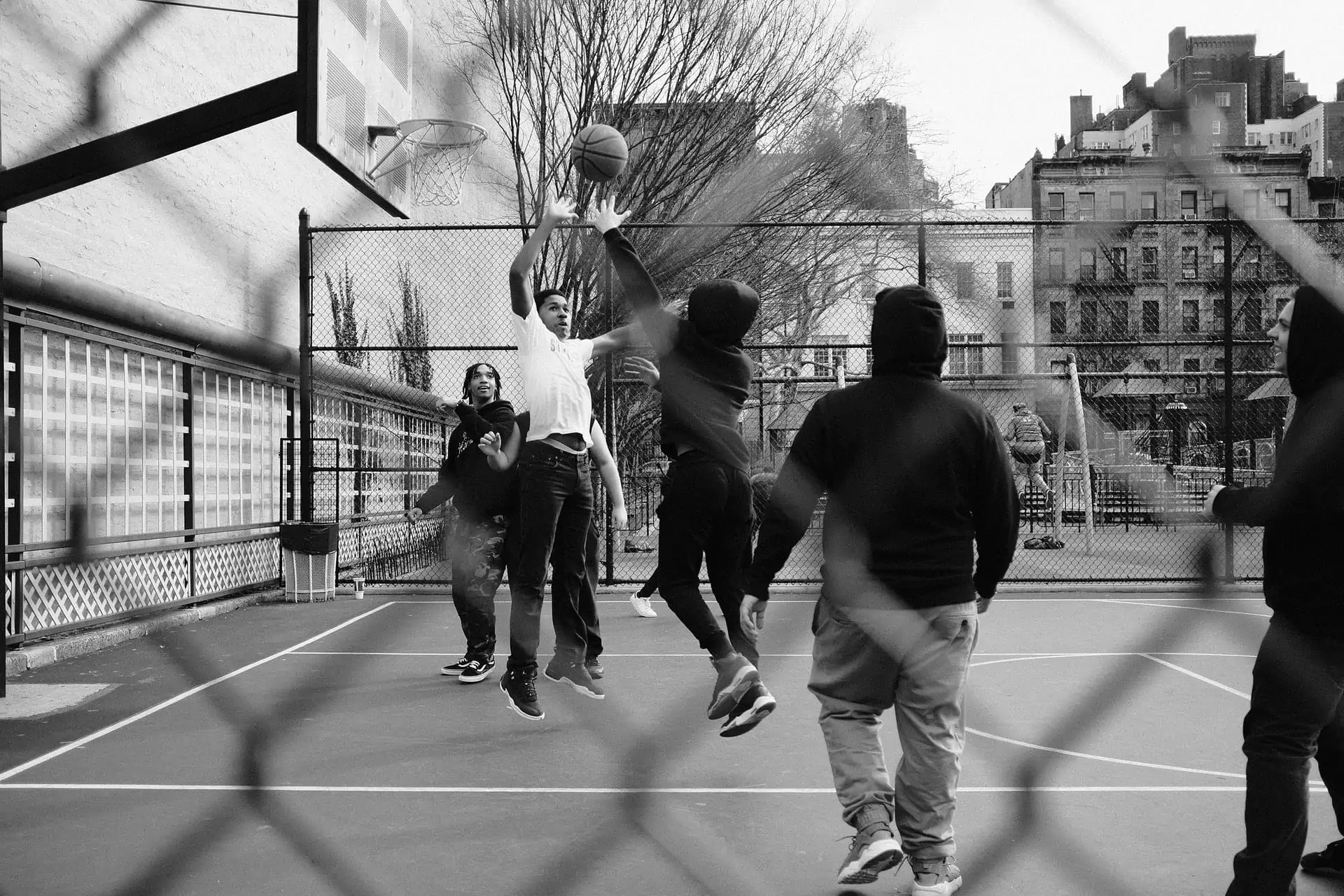 What Does Hedge Mean in Basketball