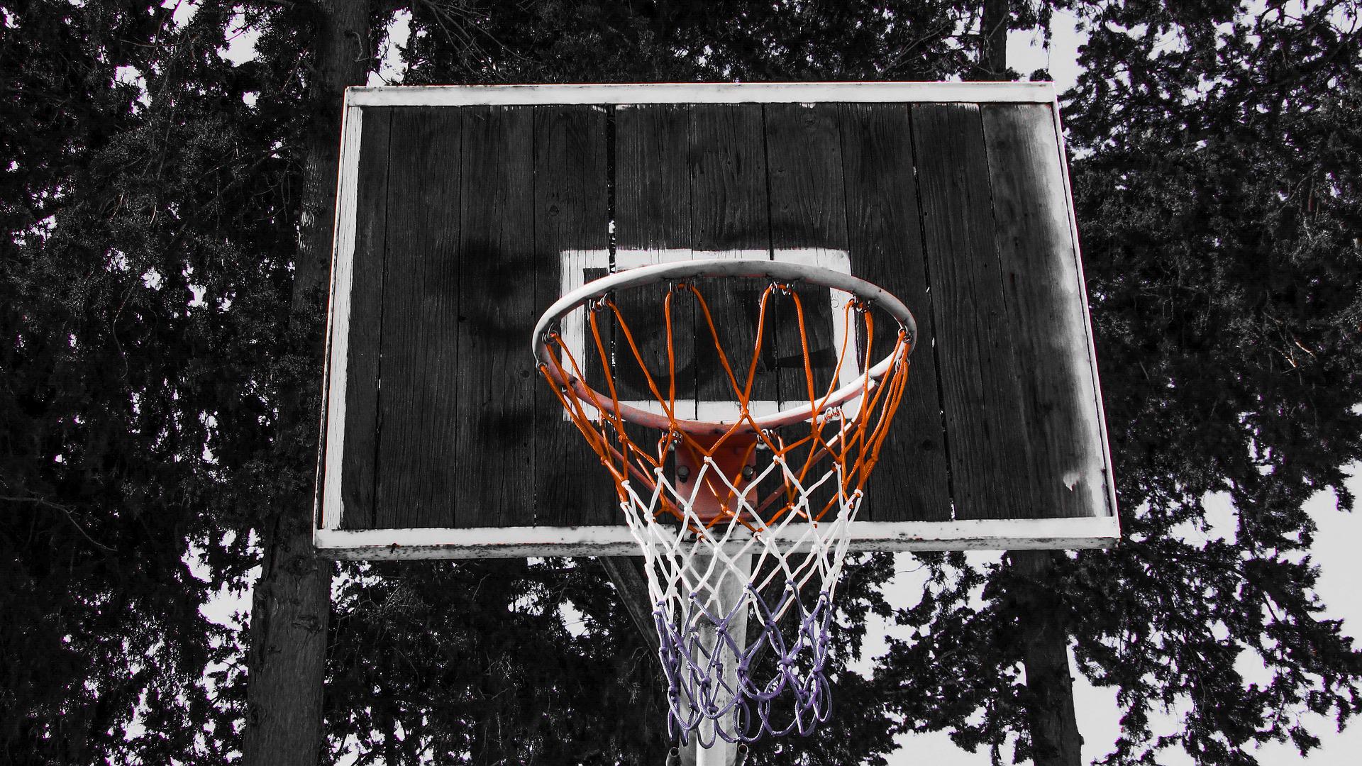 How Do You Become a Small Forward in Basketball